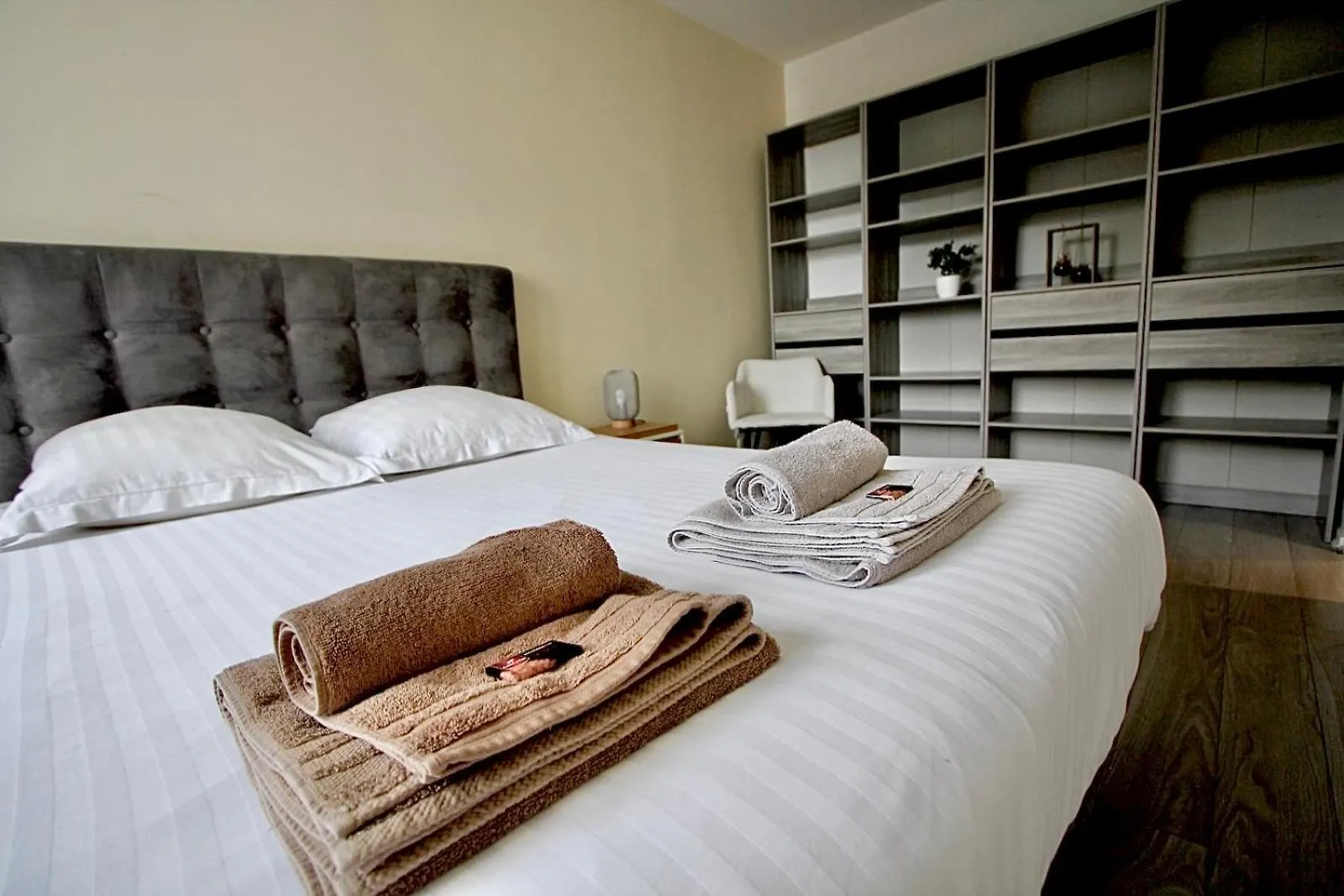 Pied-A-Terre - Apartment 75M2 - Free Parking Oullins