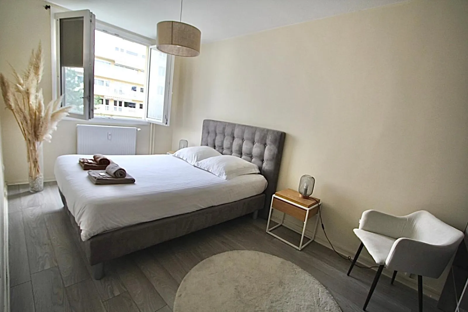 Pied-A-Terre - Apartment 75M2 - Free Parking Oullins Francja